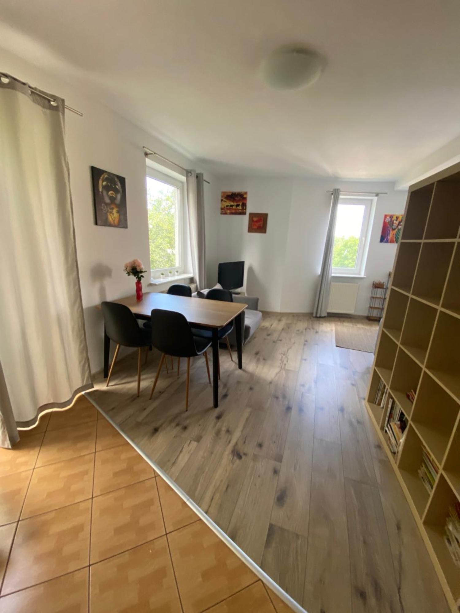 Apartament Pomaranczowy - Kawalerka W Srodmiesciu * Kolberg